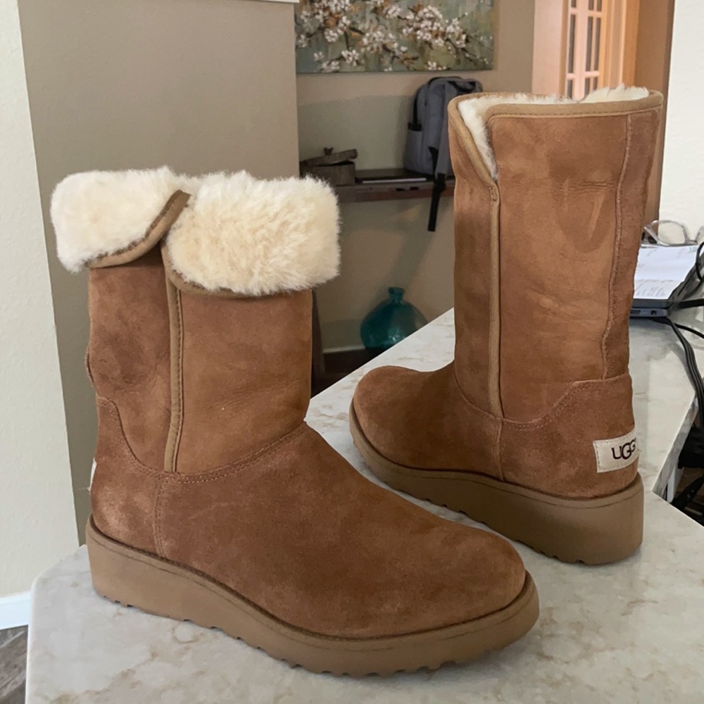 Chestnut Wedge Style Uggs Size 6.5